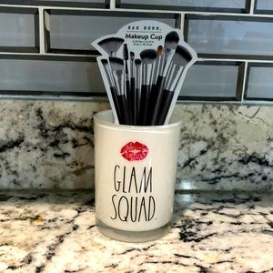 RAE DUNN MAKEUP CUP